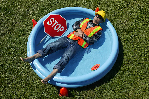 Un constructeur de piscines peut effectivement proposer des piscines à débordement. Évidemment, ce type de bassin nécessite