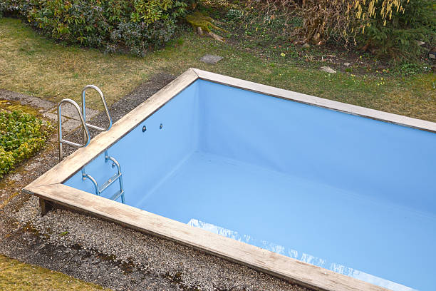 Un constructeur de piscines peut installer une piscine écologique si ses compétences sont adaptées. Donc, il doit connaître